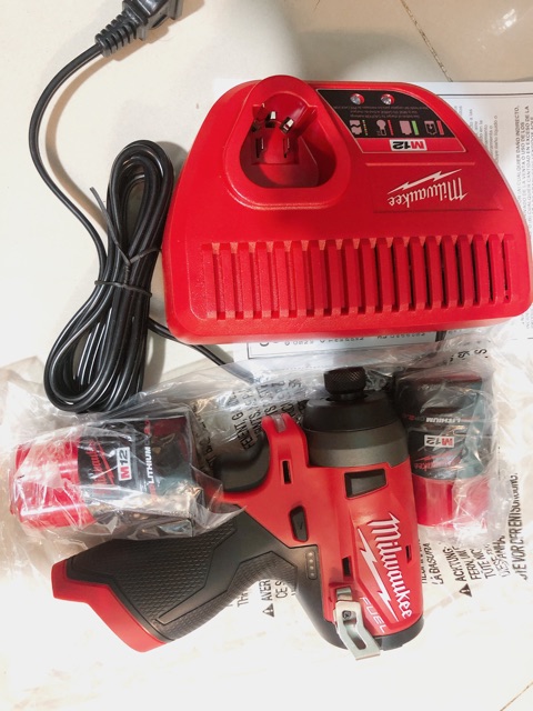 Milwaukee 2553 trọn bộ