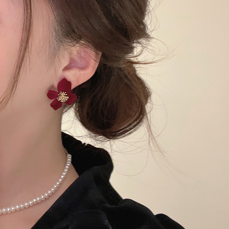 Bông Tai Mạ Bạc 925 Hình Bông Hoa Xinh Xắn Dành Cho Nữ