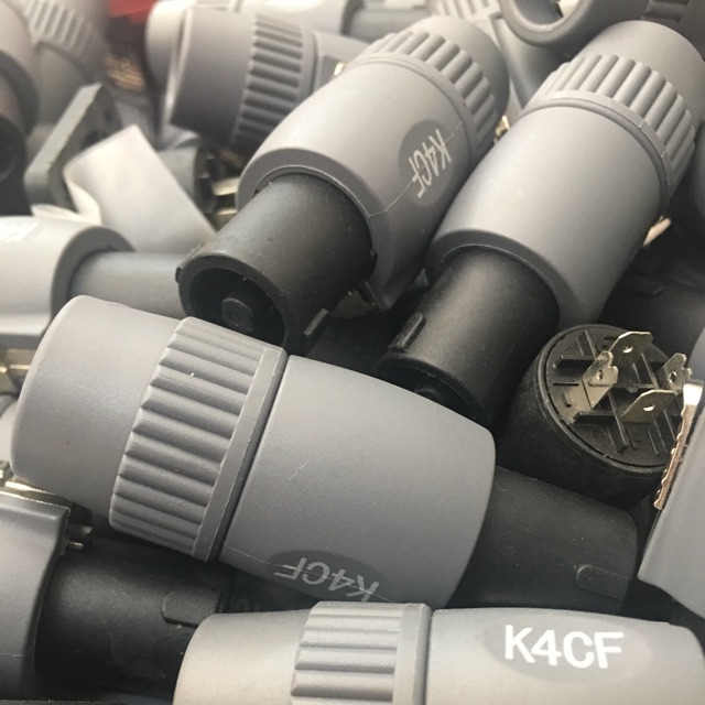 Combo 10 giắc speakon neutrik