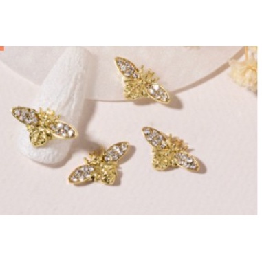 charm con ong mẫu mới