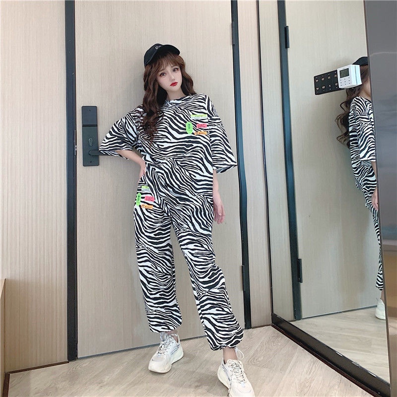 Western style suit women's summer new Korean loose short sleeved T-shirt + high waist legged casual pants Zebra Print two-piece set