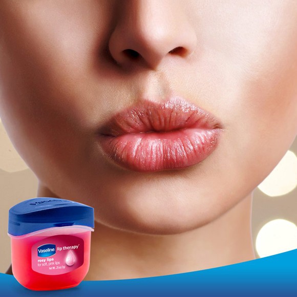 Sáp Dưỡng Hồng Môi Vaseline Rosy Lips Therapy 7g