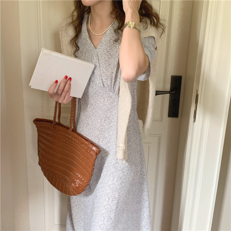 Đầm Voan Hoa Tay Ngắn Cổ Chữ V Thời Trang Hàn Quốc 43182