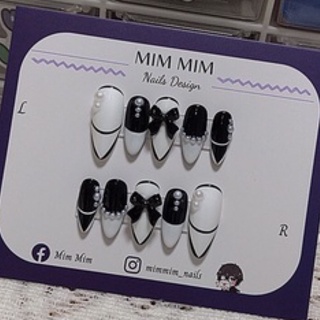 Nail box móng úp thiết kế đính nơ đen nữ tính xinh