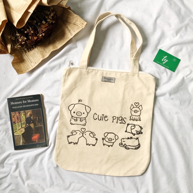 Túi VNXK, có dây kéo túi nhỏ bên trong