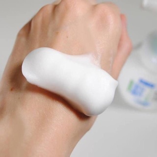 Sửa Rửa Mặt HADALABO Tạo Bọt Trắng Da Nhật