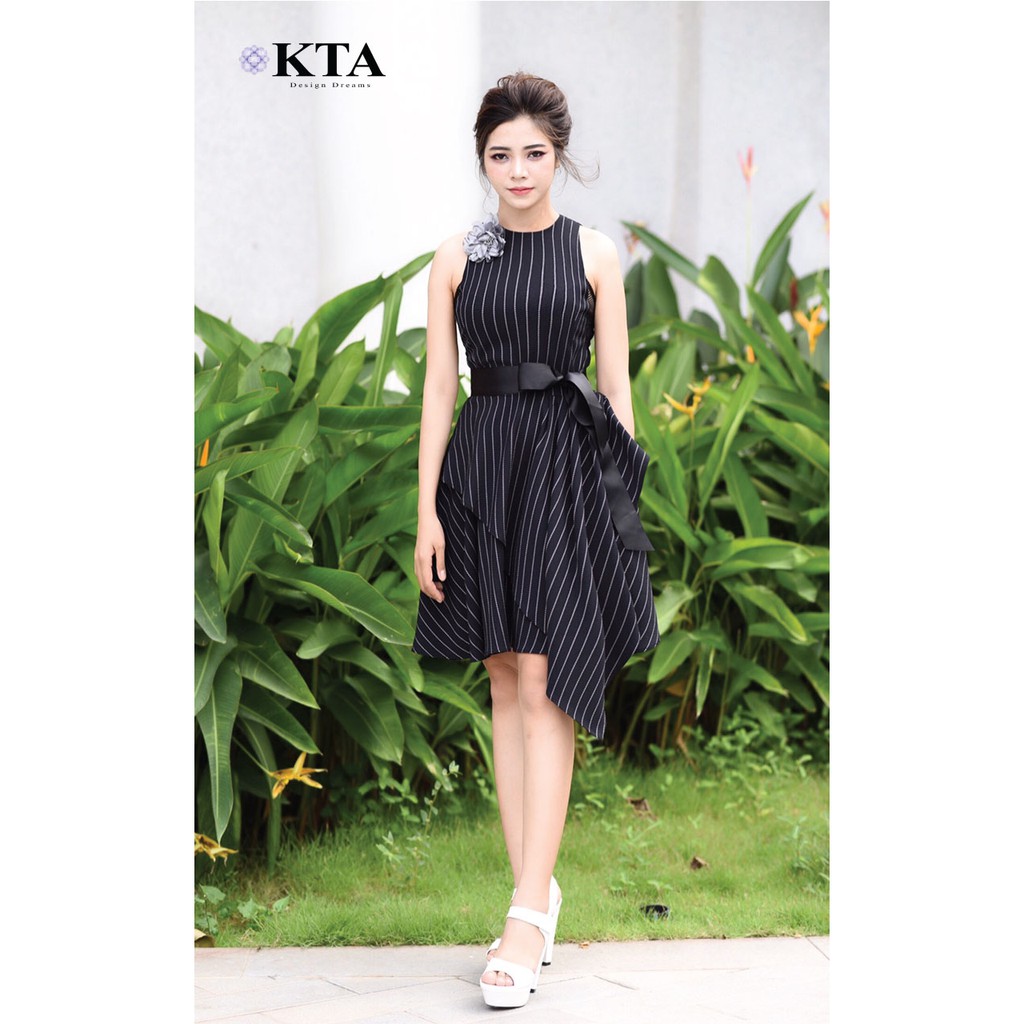 Đầm Dự Tiệc Đuôi Cá Chân Xòe Kẻ Sọc