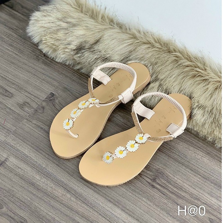 Dép nữ Sandal xỏ ngón đế mặt tẩy đính cúc họa mi siêu xinh