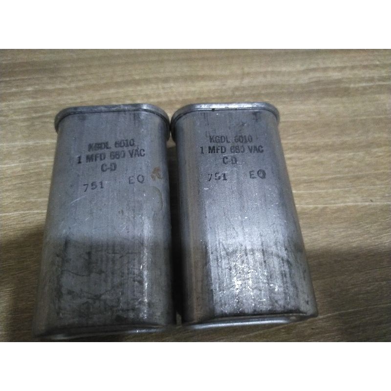 Tụ dầu Cornel dubilier 1uf/660vac