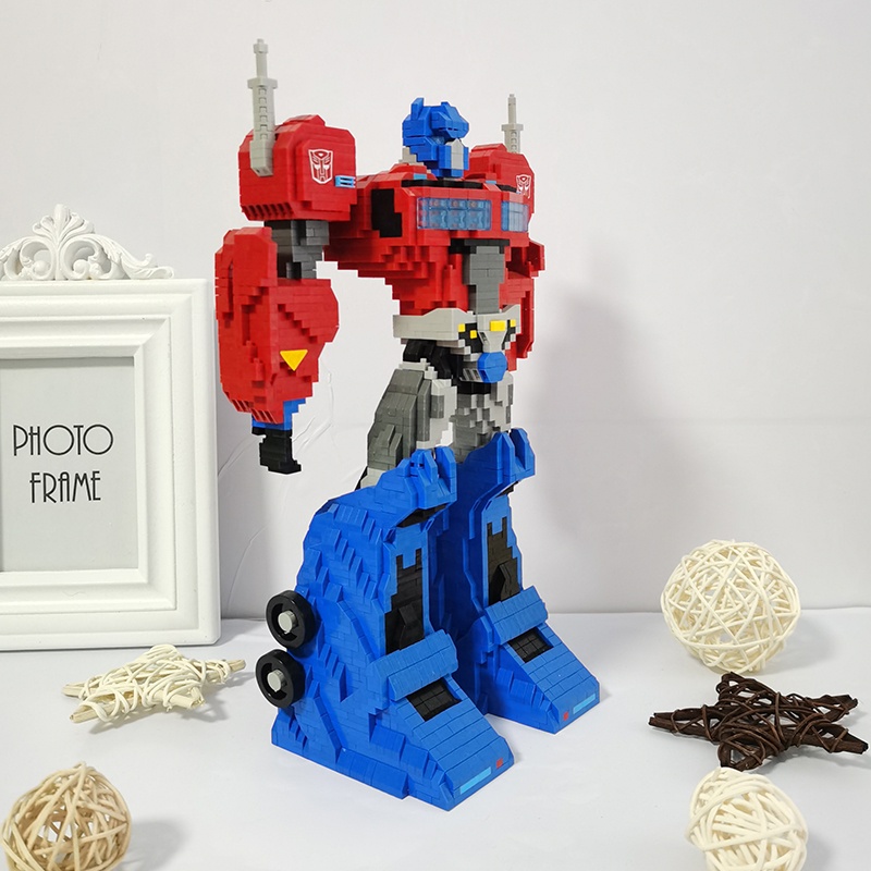 Đồ Chơi Lắp Ráp Robot Biến Hình Optimus Prime G1 DIY