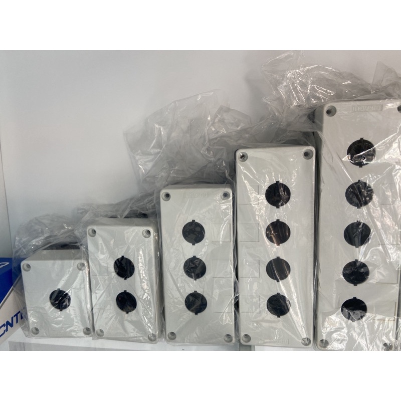 Hộp đựng nút nhấn -công tắc phi 22 phi 25 CIKACHI CAO CẤP