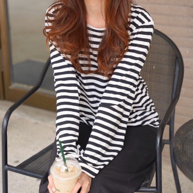 Áo thun tay dài sọc ngang nhiều màu form rộng Stripe tee | BigBuy360 - bigbuy360.vn