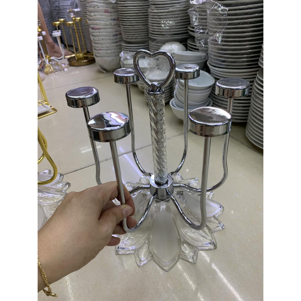 giá úp cốc 6 chiếc trụ inox đế pha lê hình hoa sen