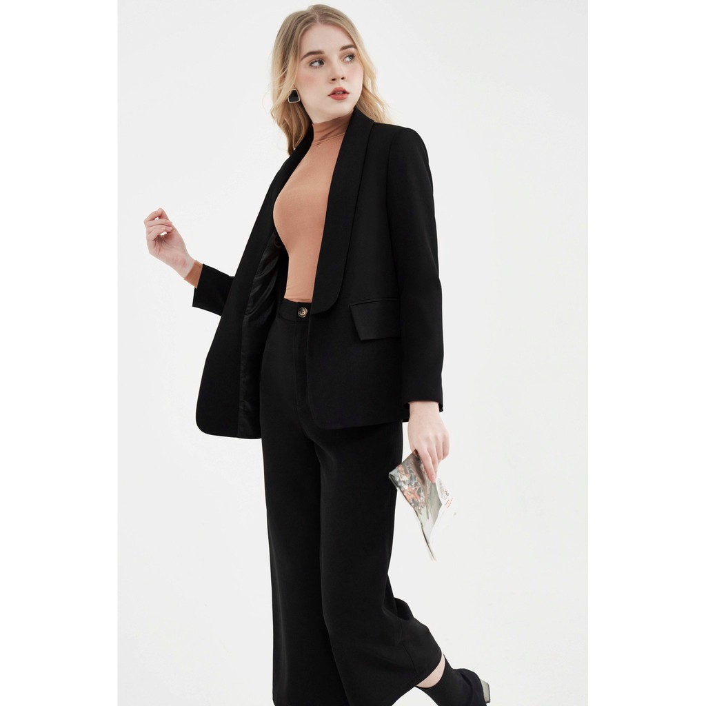 [Mã FASHION10KP giảm 10K đơn 50K] Áo Khoác Blazer cổ sam basic màu đen 0BL1051 ADORE DRESS | BigBuy360 - bigbuy360.vn
