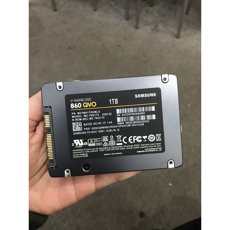 SSD Samsung 860 Qvo 1TB 2.5-Inch SATA III MZ-76Q1T0B