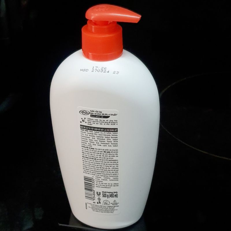 Nước rửa tay Lifebuoy 500G Bạc Bảo Vệ 99,9%