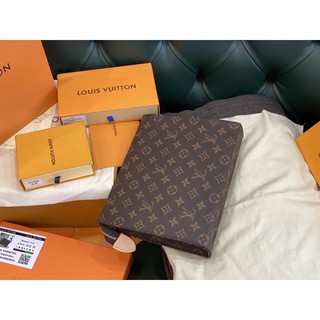 Clucth lv pouch 26