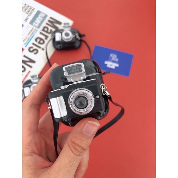 Case Airpod 1 2 3 Pro Vỏ Ốp Bọc Tai Nghe AirpodS 1/2/Pro Hình Máy Ảnh Có Đèn Nháy Chất Liệu Silicon Dẻo