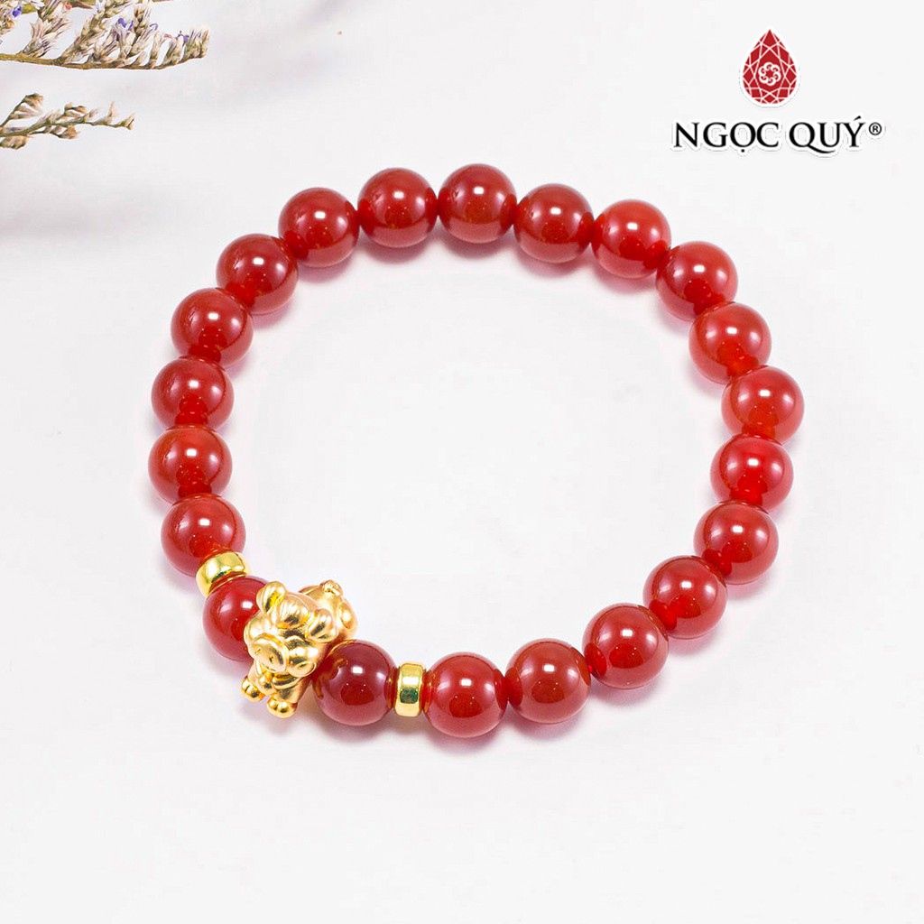 Vòng Tay Đá Mã Não Đỏ Charm Con Giáp Bạc Mạ Vàng 24k - Ngọc Quý