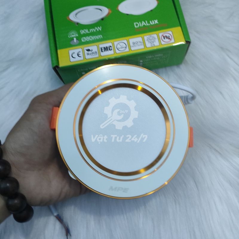 Đèn Led Panel âm trần downlight 3 chế độ màu 9w viền Vàng lỗ khoét phi 80 90mm MPE DLV-9/3C tròn tốt đủ watt chính hãng