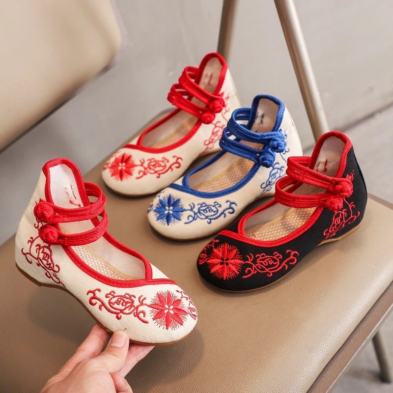 Giày Hán Phục Thêu Hoa Phong Cách Dân Tộc Cổ Điển Cho Bé Gái Bi
