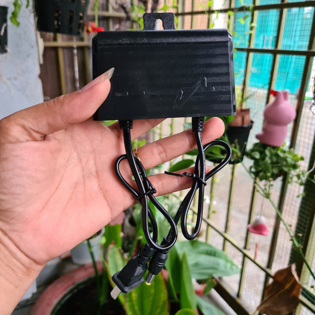 Nguồn Camera 12V - 2A loại ngoài trời có móc treo, công suất thật, sử dụng IC tự ngắt