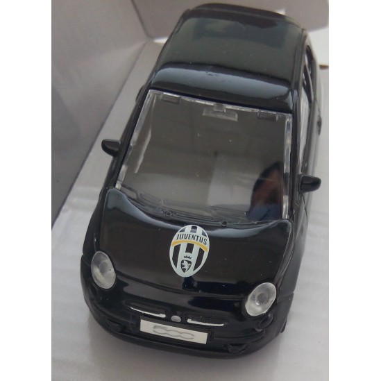 Mô Hình Đồ Chơi Xe Hơi Juventus Fiat Nuova 500 Với Tỷ Lệ 1 / 43