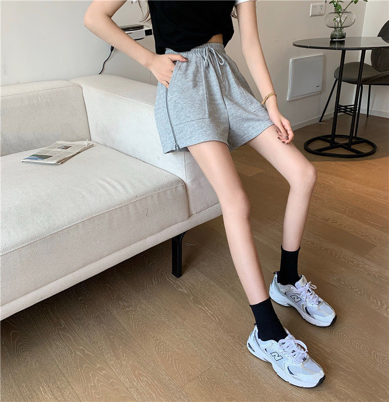 Quần Đùi Thể Thao Lưng Cao Ống Rộng Kiểu Dáng Năng Động