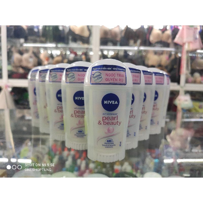 SÁP NGĂN MÙI NIVEA TRẮNG MỊN GIÚP MỜ VẾT THÂM