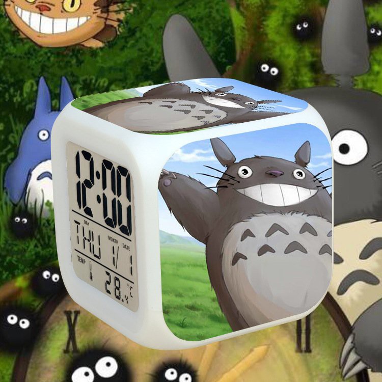 Đồng hồ báo thức để bàn in hình MY NEIGHBOR TOTORO đèn LED đổi màu anime chibi tiện lợi xinh xắn