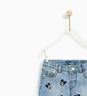 Quần short jeans mickey bé gái