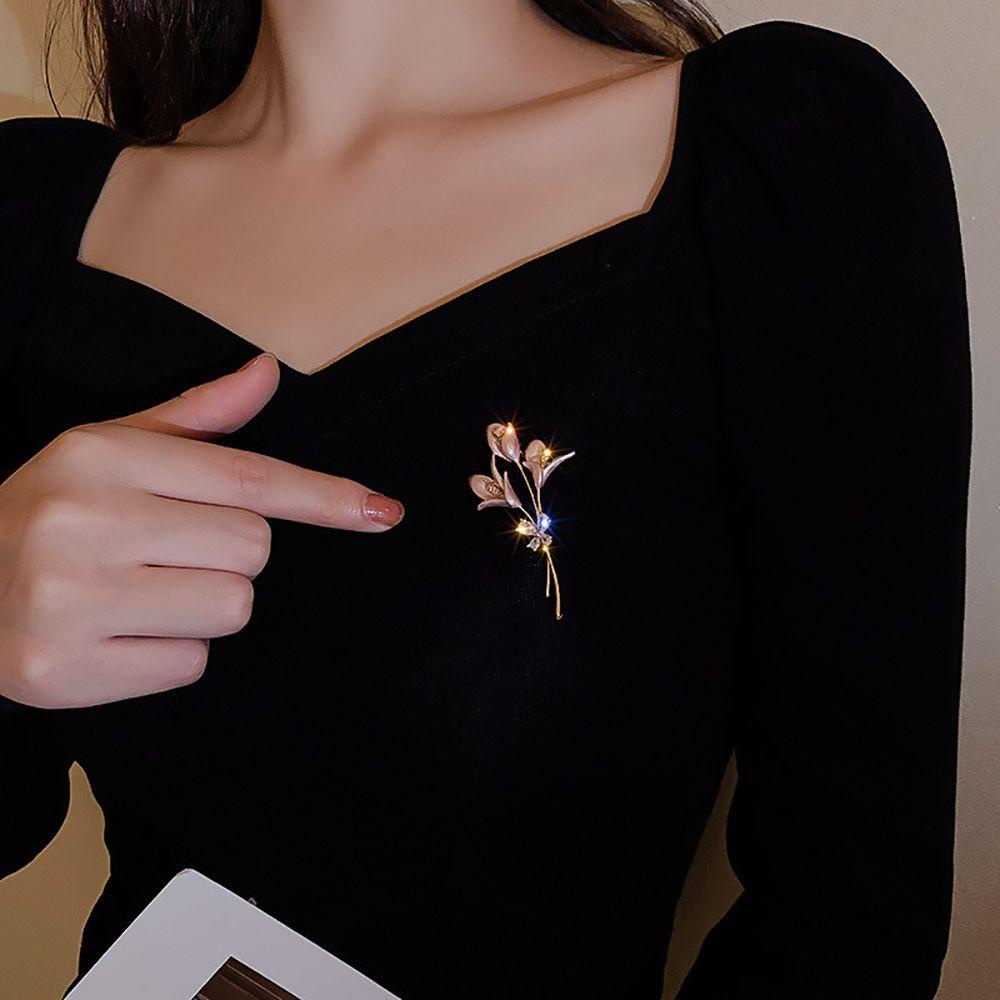 Huy Hiệu Cài Áo Đính Ngọc Trai Bằng Hợp Kim Tinh Tế Sáng Tạo Cho Nam Và Nữ