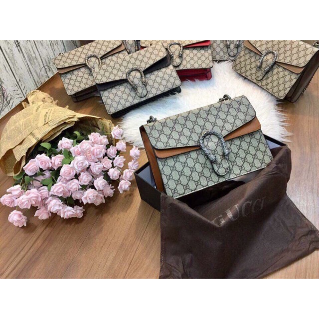 Túi xách đầu rồng