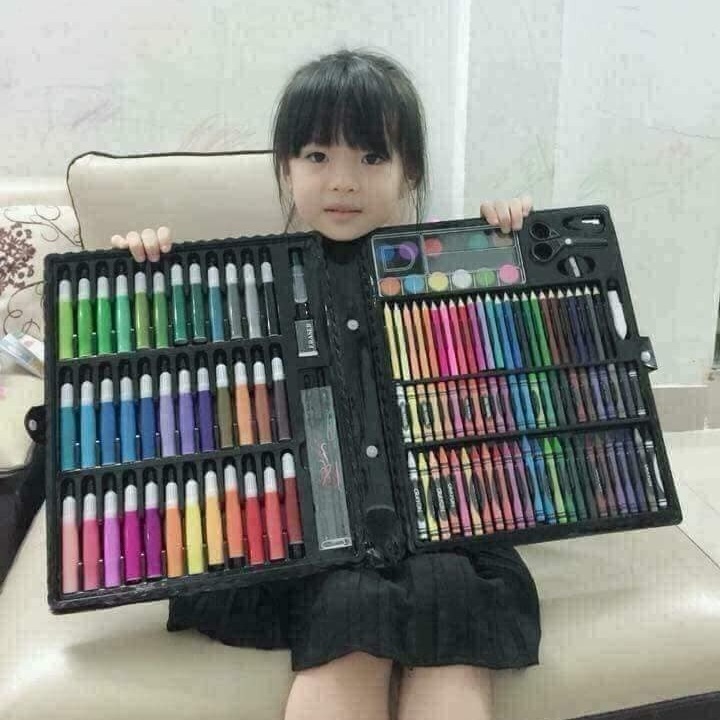 Hộp bút màu 150 món cho bé thỏa sức sáng tạo