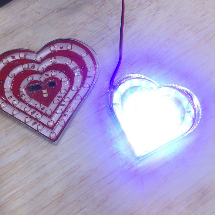 Đèn led hình trái tim nhỏ cho xe máy