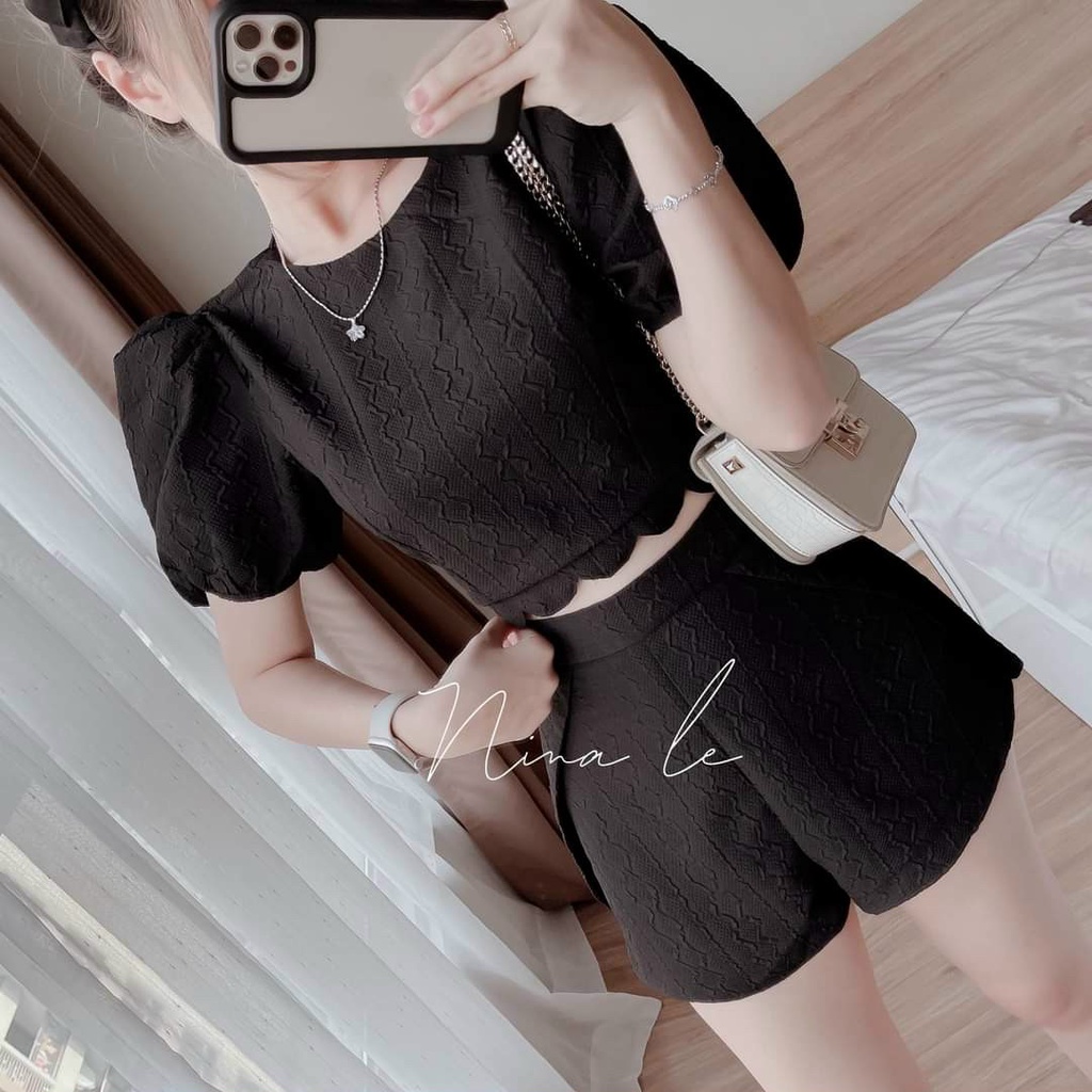 SET ÁO CROP TOP LINE LƯỢN SÓNG BUỘC NƠ LƯNG CẮT LAZE