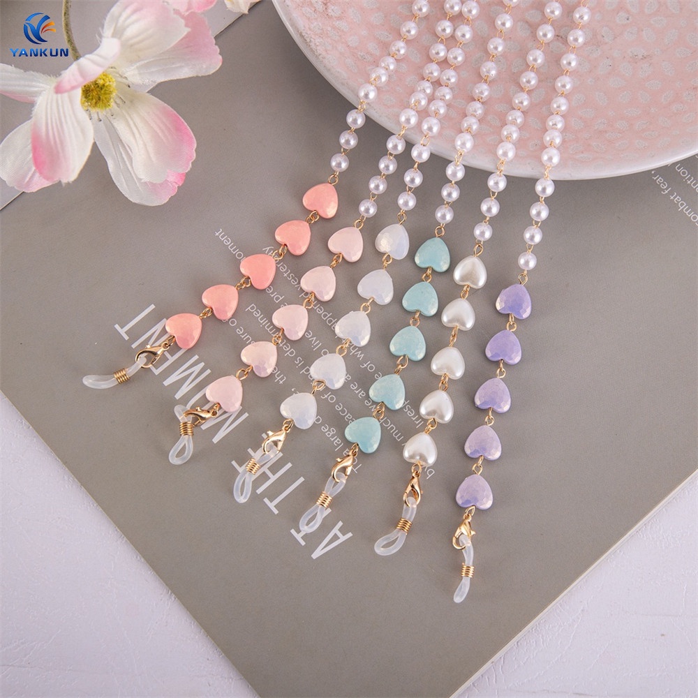 Dây Xích Đeo Tai Nghe Hình Trái Tim Màu Sắc Cá Tính Chống Mất Tiện Dụng