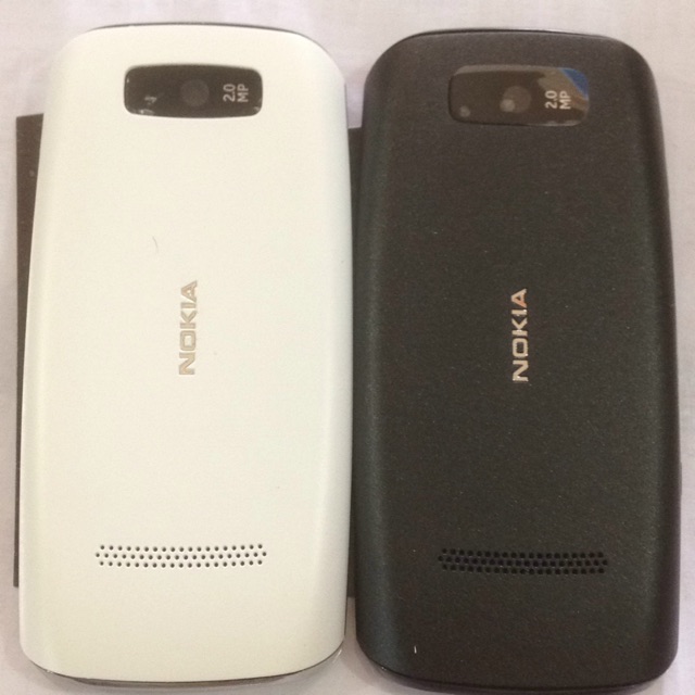 Vỏ nokia 306/ 305 màu đen, trắng và xanh xịn.