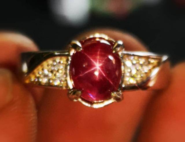 Nhẫn Đính Đá Ruby Tự Nhiên Cho Nữ