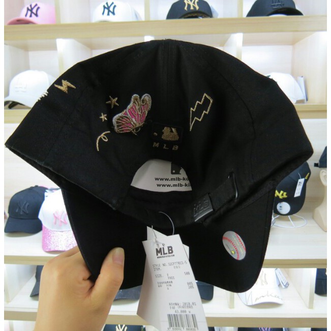 Mũ NY đính ong kim loại sỉ