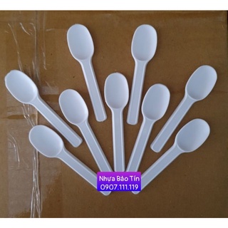 Bịch từ 190 - 200 cái (gần 400g) Muỗng xôi, sữa chua,bánh flan. KH chọn