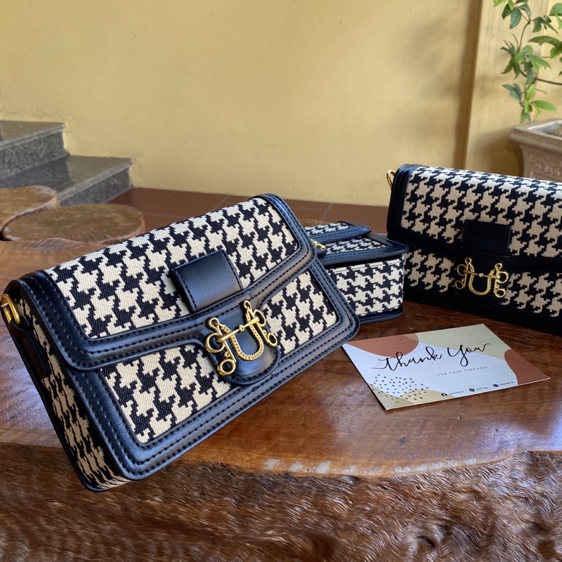 Túi xách nữ đeo vai đeo chéo hoạ tiết nanh sói - MK001