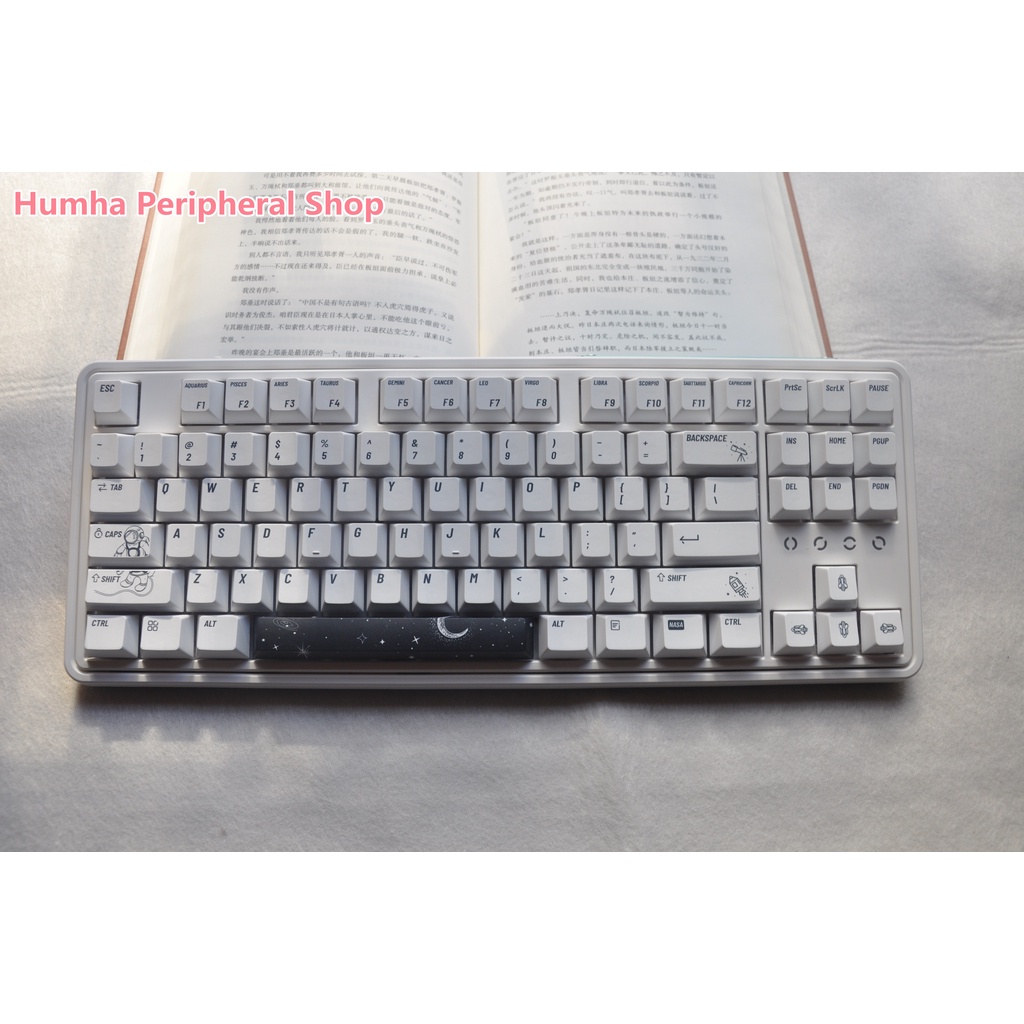 Bàn Phím Cơ 145 Phím Bằng Nhựa PBT In Hình Phi Hành Gia Xinh Xắn