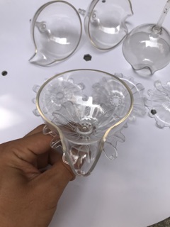 Ly Một Miệng Tháp Ly