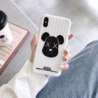 Ốp Lưng IPHONE Sọc Nổi Mặt Gấu Kaws