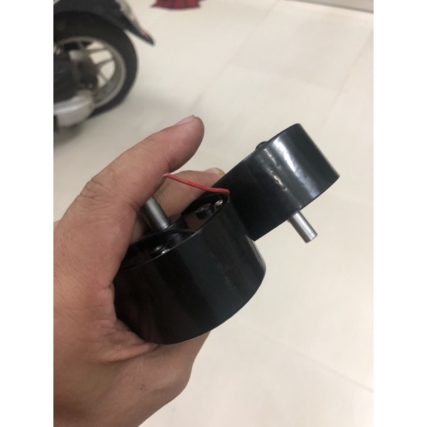 Động cơ chân xích