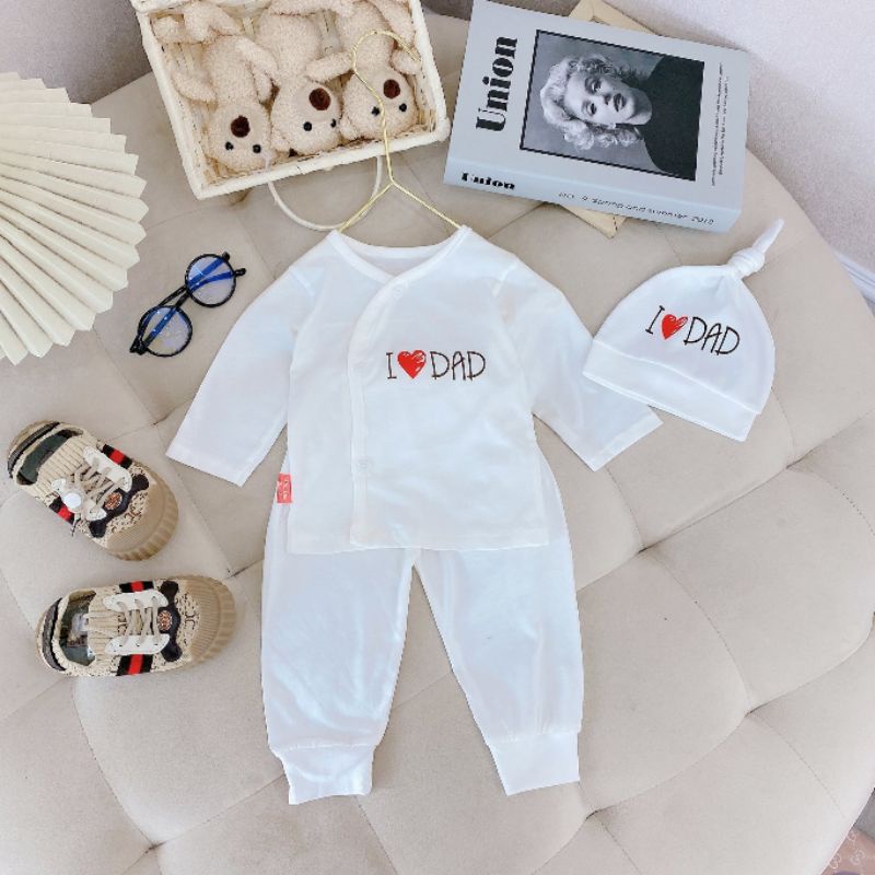 Bộ Quần Áo Dài Sơ Sinh Kèm Mũ Dad Mum, Vải Cotton Trắng Mềm Mịn