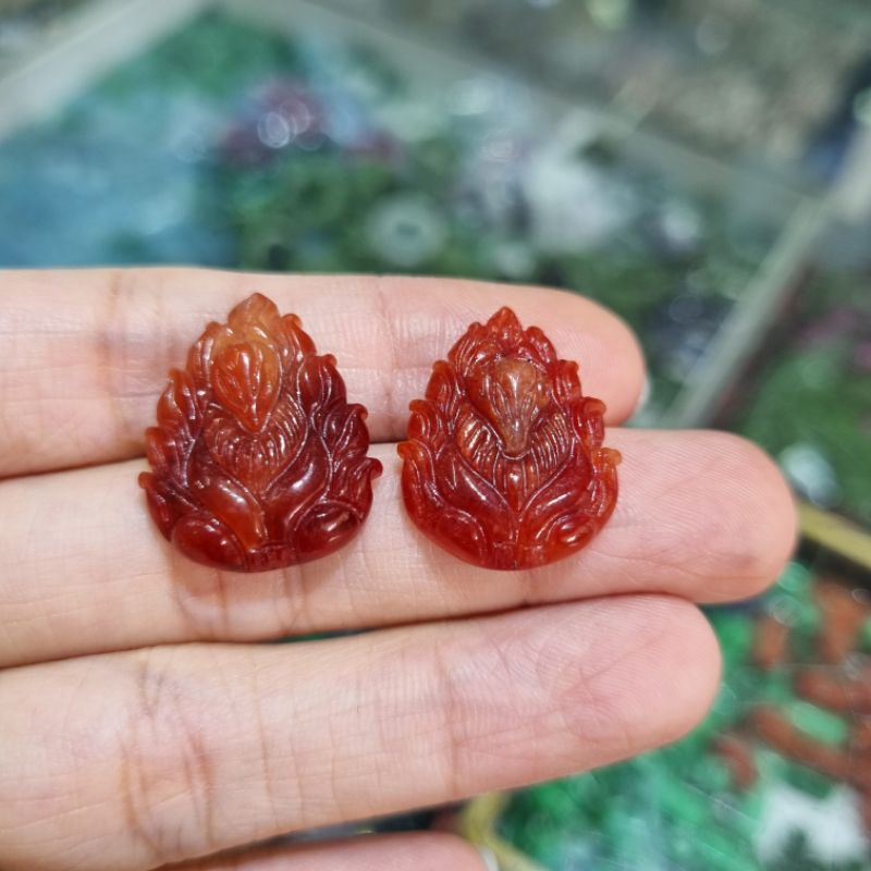 Mặt hồ ly chúa đỏ huyết C.thạch nhỏ