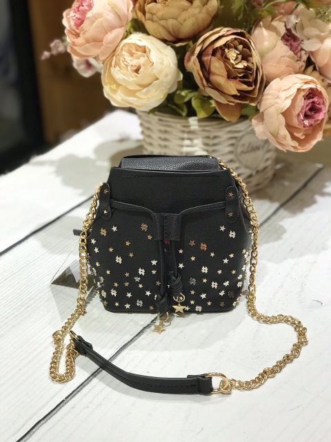 Túi za.ra đính sao