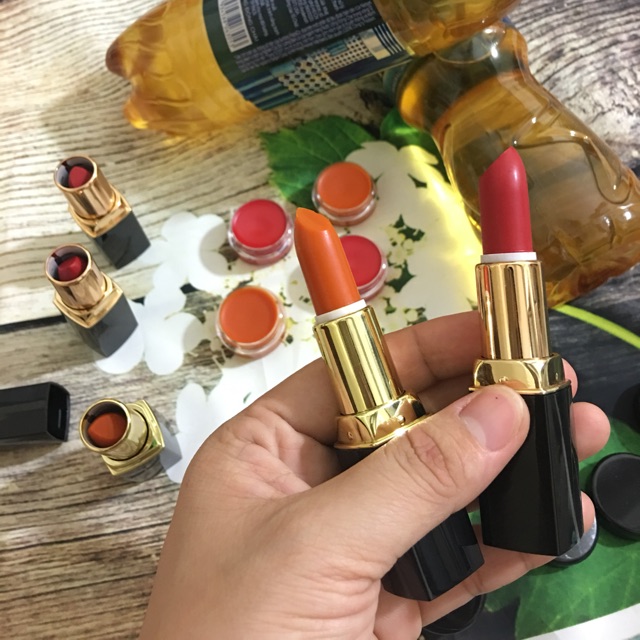 Combo 1 son dưỡng không màu, 1 son màu